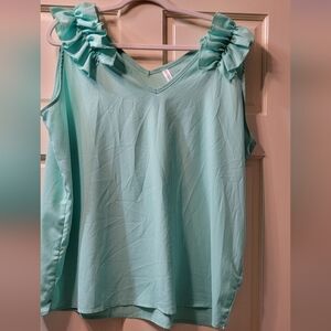 Zenana Outfitters Ruffle Sleeve V Neck Blouse. Size 2X